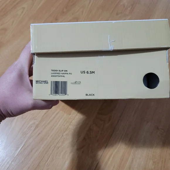 Teddi Slip On - Picture 6 of 6